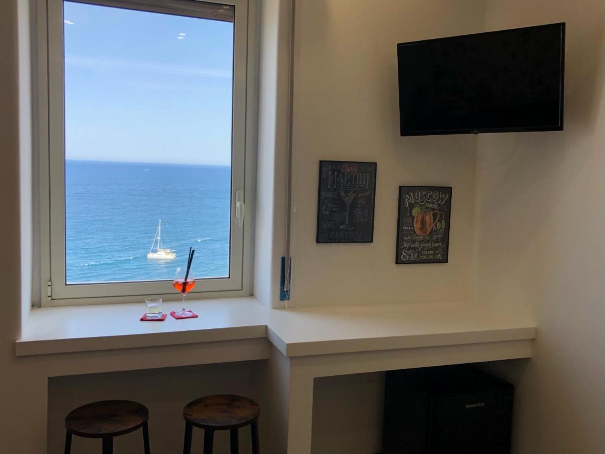 Seascape Rooms 卡塔尼亚 外观 照片
