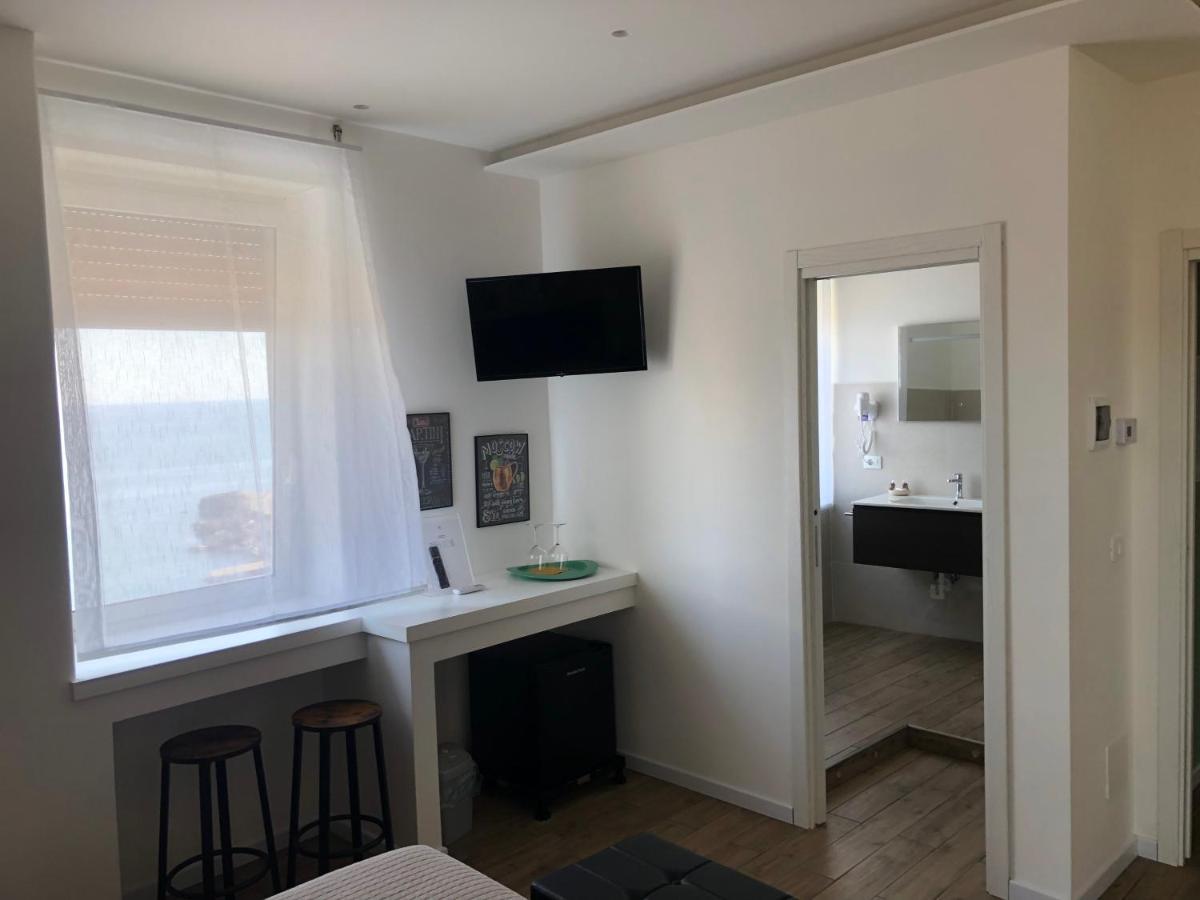 Seascape Rooms 卡塔尼亚 外观 照片