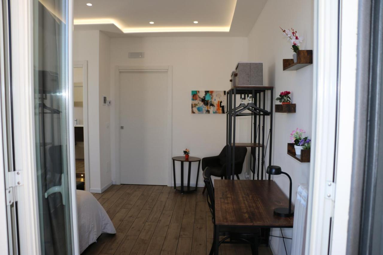 Seascape Rooms 卡塔尼亚 外观 照片