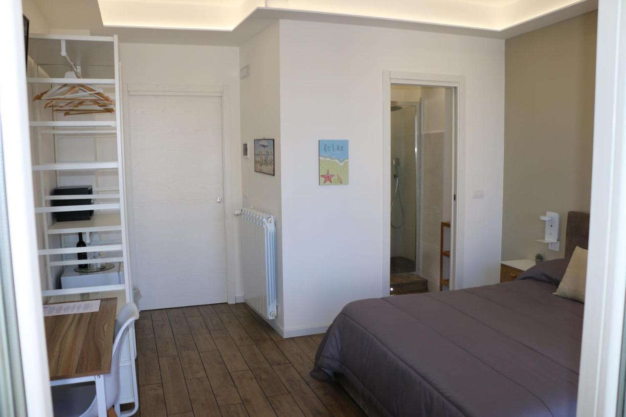 Seascape Rooms 卡塔尼亚 外观 照片