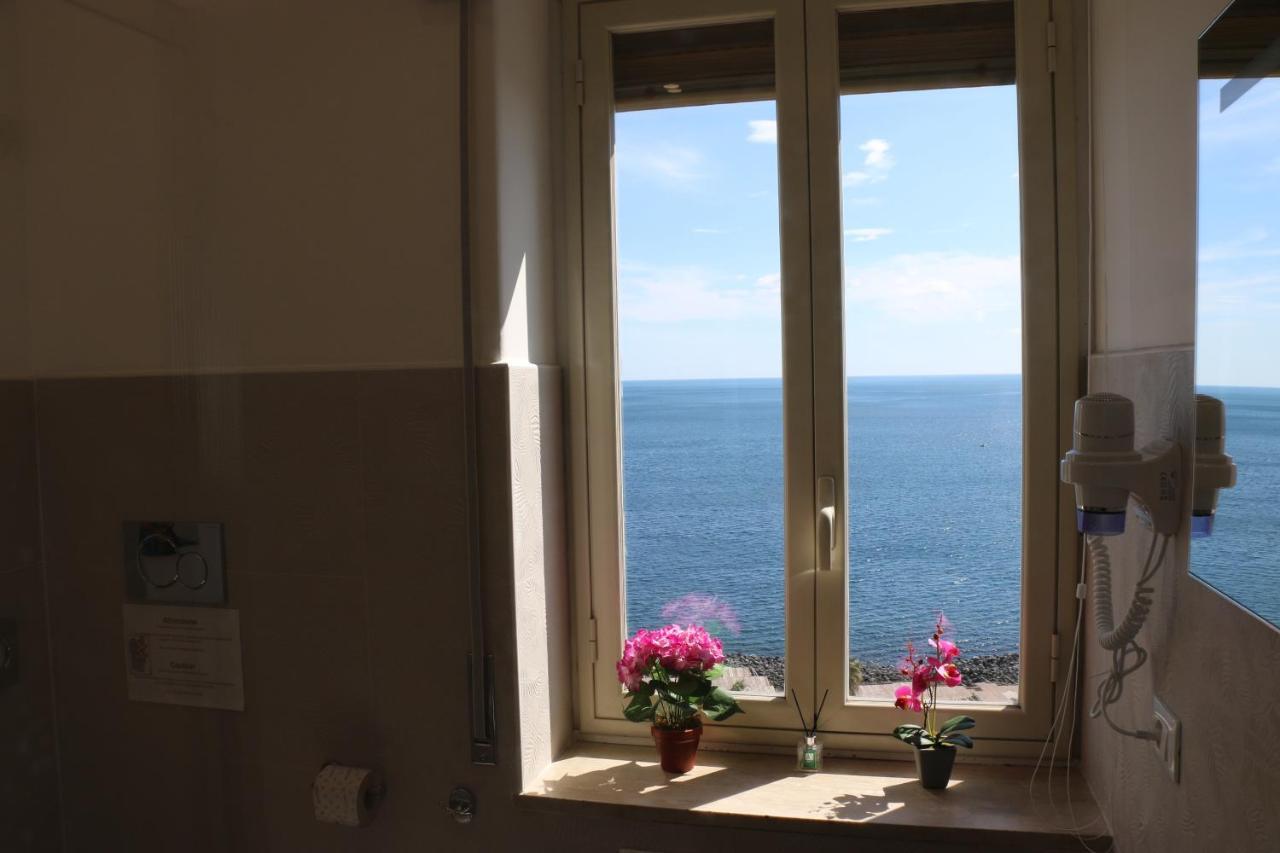 Seascape Rooms 卡塔尼亚 外观 照片
